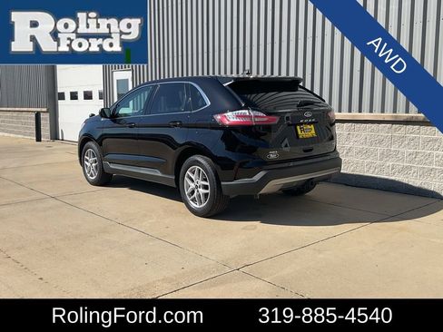Used 2024 Ford Edge SEL w/ Convenience Package image 3