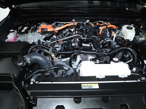 Used 2025 Toyota Tacoma TRD Off-Road AWD/4WD image 35