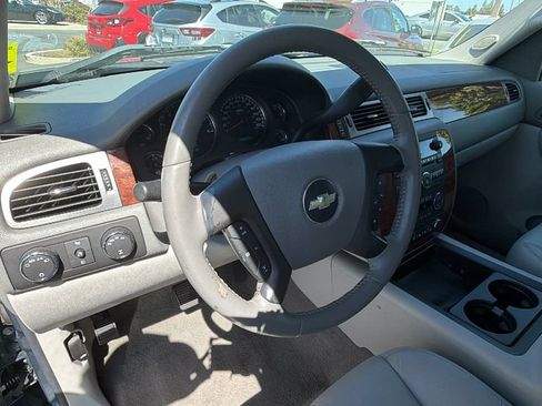 Used 2007 Chevrolet Silverado 1500 LTZ w/ Safety Package AWD/4WD image 32