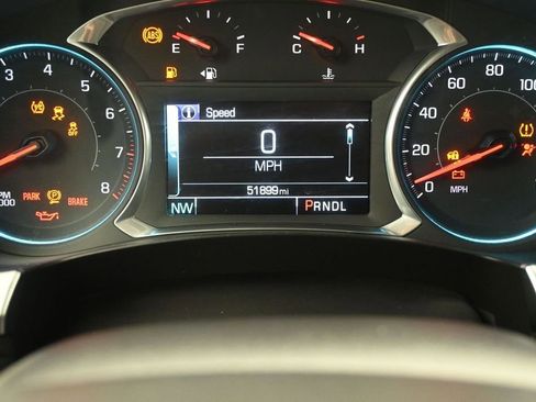 Used 2019 Chevrolet Traverse LT FWD image 13