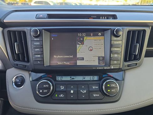 Used 2017 Toyota RAV4 XLE image 18