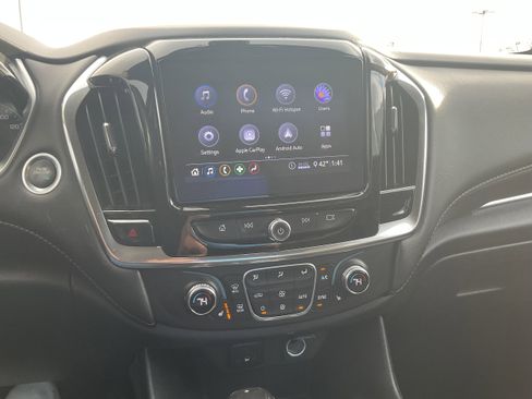 Certified 2020 Chevrolet Traverse LT image 6