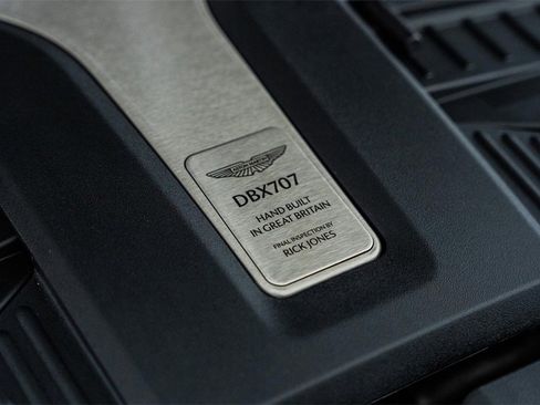 Used 2025 Aston Martin DBX 707 image 14