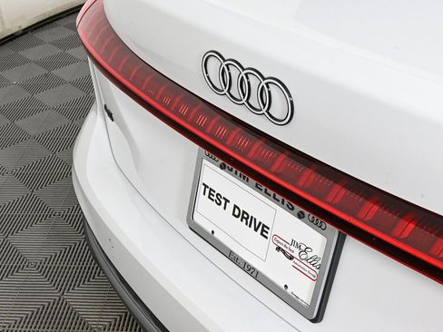 New 2025 Audi A5 2.0T Premium image 36