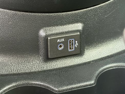 Used 2019 Nissan Versa SV FWD image 25