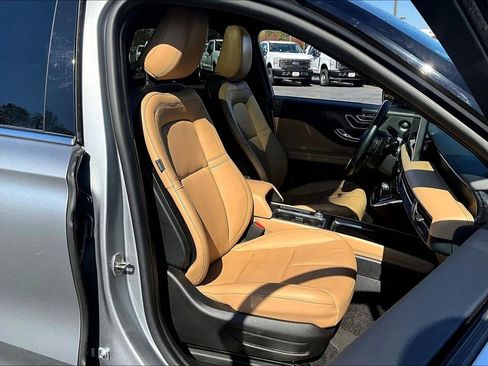 Certified 2023 Lincoln Corsair Reserve w/ Equipment Group 202A image 7