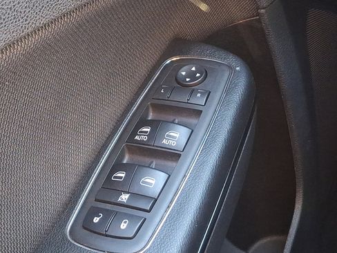 Used 2018 Dodge Charger SXT w/ Blacktop Package image 21