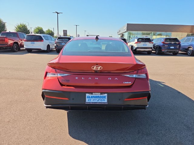 Certified 2024 Hyundai Elantra Limited FWD image 7