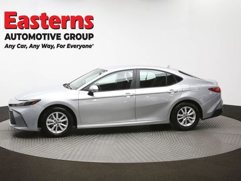 Used 2025 Toyota Camry LE FWD image 58