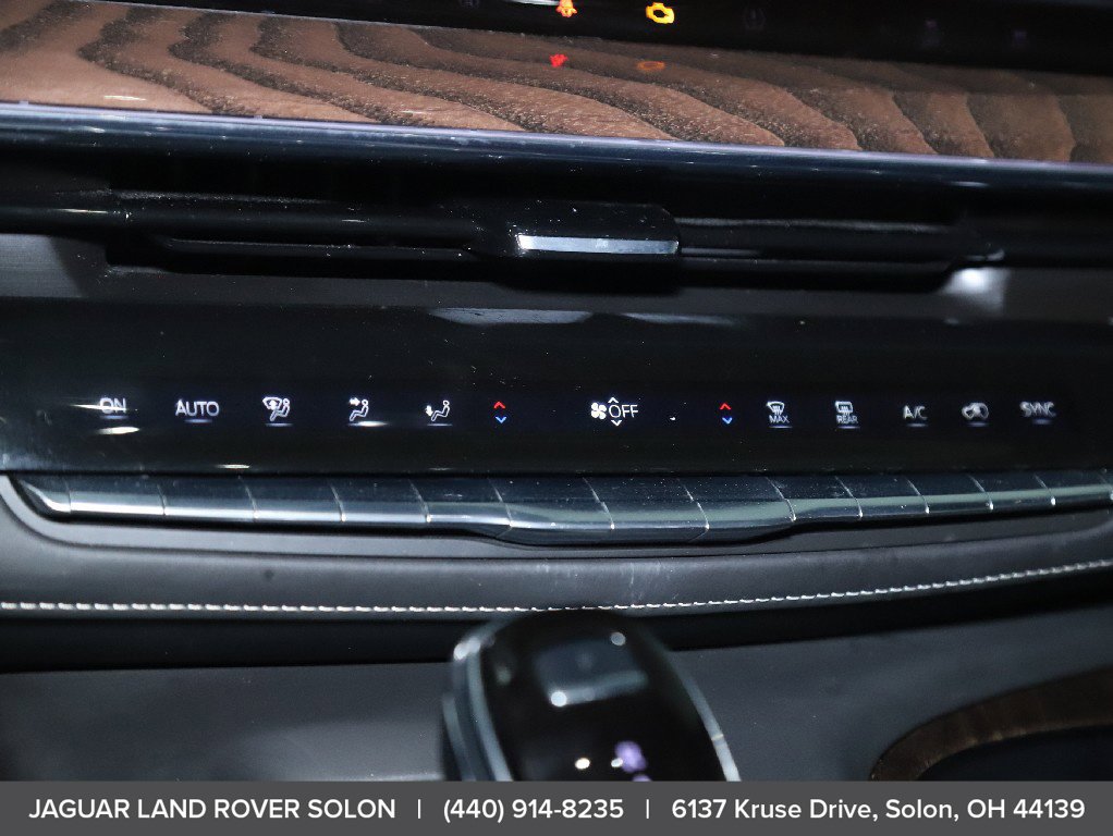 Used 2022 Cadillac Escalade Sport Platinum w/ LPO, ONYX Package AWD/4WD image 26