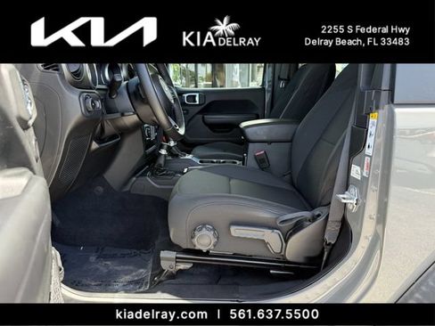 Used 2018 Jeep Wrangler Sport AWD/4WD image 18
