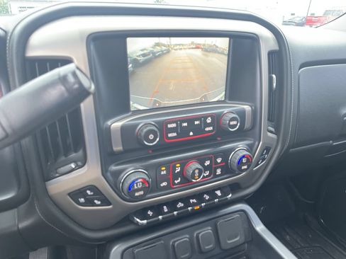 Used 2016 GMC Sierra 2500 Denali w/ Suspension Package, Off-Road AWD/4WD image 15