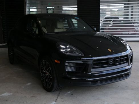 New 2025 Porsche Macan S image 10