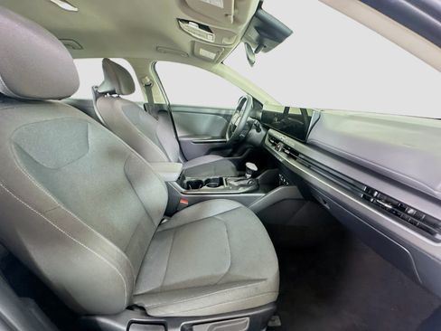 Used 2025 Kia K4 FWD image 29