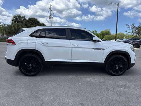 Used 2026 Volkswagen Atlas Cross Sport SE image 15