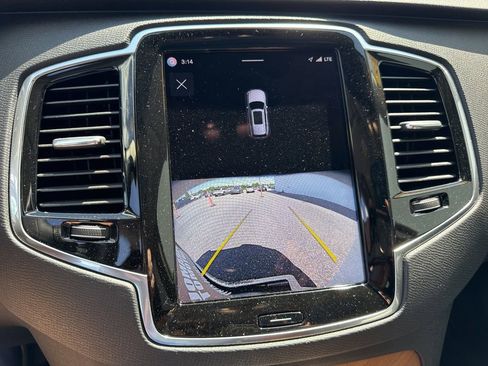 Used 2023 Volvo XC90 B5 Plus AWD/4WD image 25