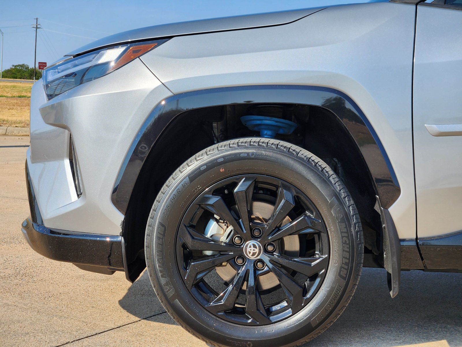 Used 2023 Toyota RAV4 XSE AWD/4WD image 13