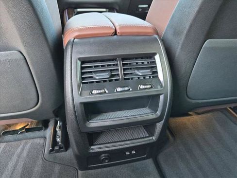 Used 2026 BMW X5 sDrive40i w/ Premium Package RWD image 18