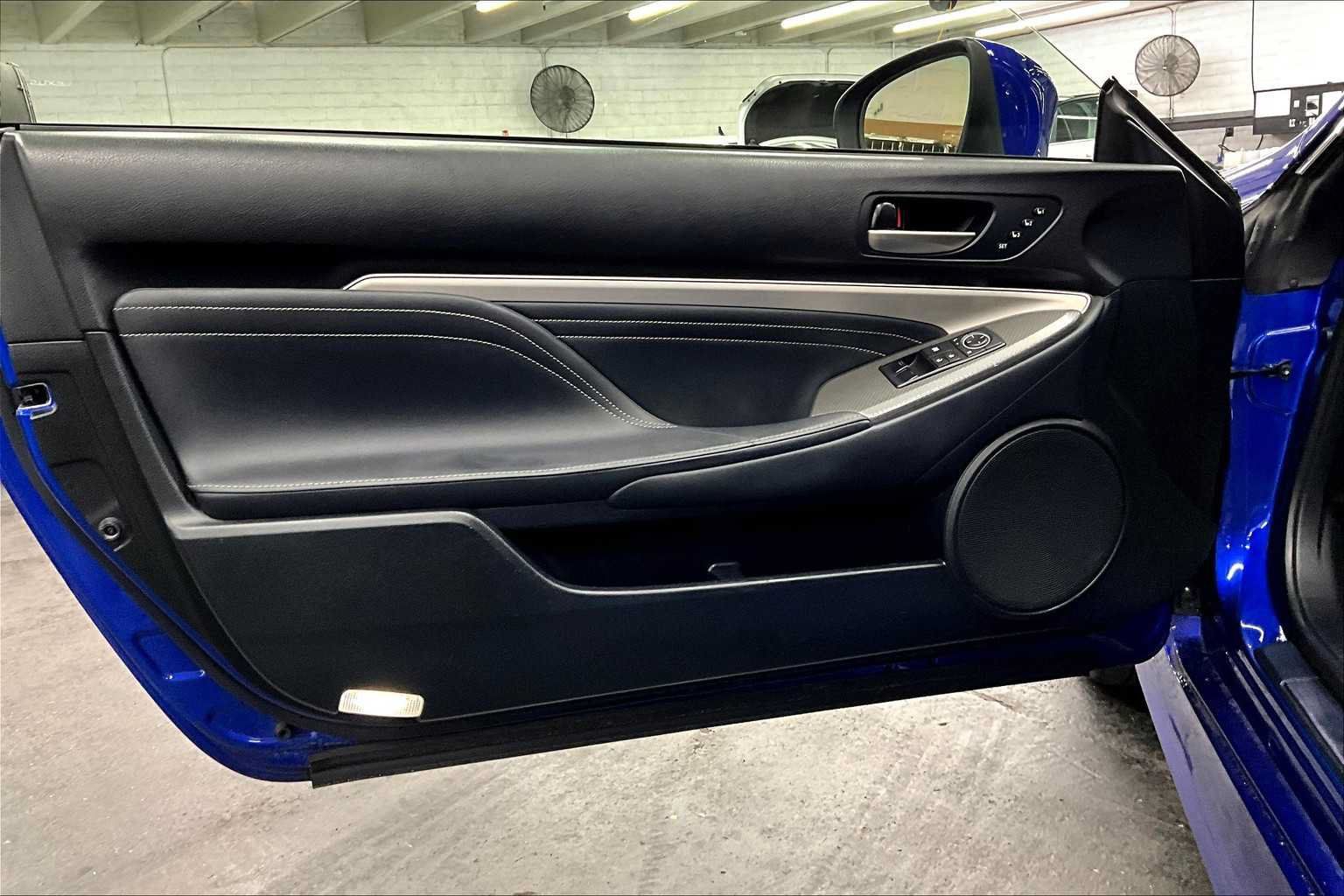 Used 2016 Lexus RC 200t RWD image 19