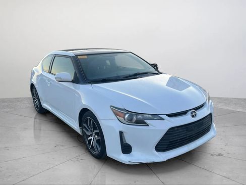 Used 2014 Scion tC Monogram Series Hatchback Coup image 5