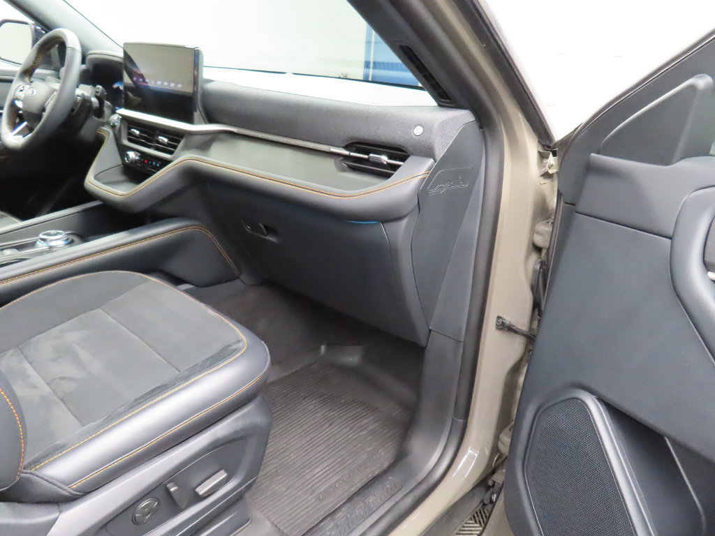 Used 2026 Ford Explorer Tremor w/ Tremor Ultimate Package AWD/4WD image 42
