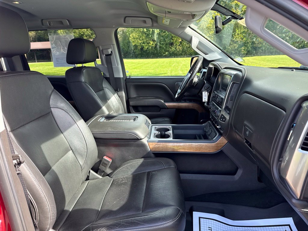 Used 2018 Chevrolet Silverado 1500 LTZ w/ Sport Package AWD/4WD image 14