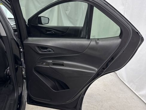 Used 2024 Chevrolet Equinox LT image 33