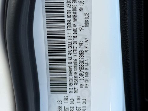 Used 2016 Jeep Cherokee Trailhawk w/ Comfort/Convenience Group image 25