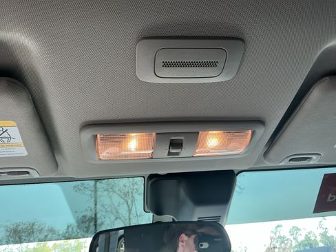 Certified 2024 Nissan Frontier SV image 20