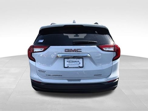 Used 2023 GMC Terrain SLE w/ Driver Convenience Package AWD/4WD image 7