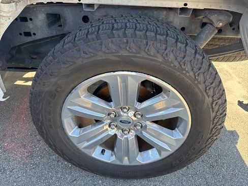 Used 2019 Ford F150 XLT w/ Equipment Group 302A Luxury image 13