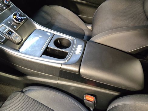 Used 2022 Hyundai Santa Fe SE image 26