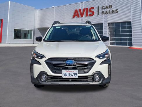 Used 2025 Subaru Outback Premium image 2