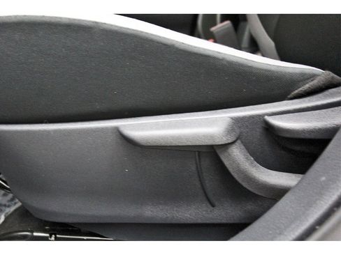 Used 2025 Nissan Versa S w/ Trunk Package image 26