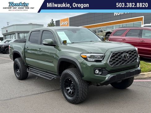 Used 2021 Toyota Tacoma TRD Off-Road AWD/4WD image 1