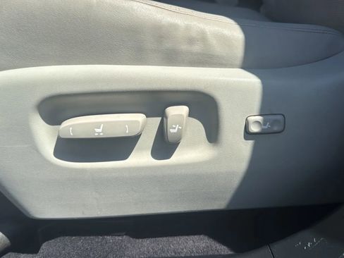 Used 2010 Lexus RX 450h AWD image 17