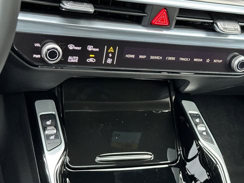 New 2026 Kia Sorento SX Prestige image 17