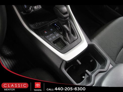 Used 2024 Toyota RAV4 XLE AWD/4WD image 15