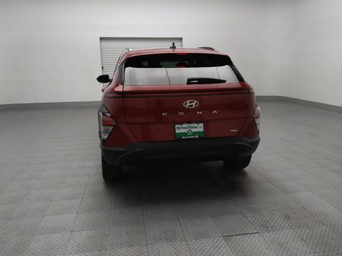 Used 2024 Hyundai Kona SEL image 6