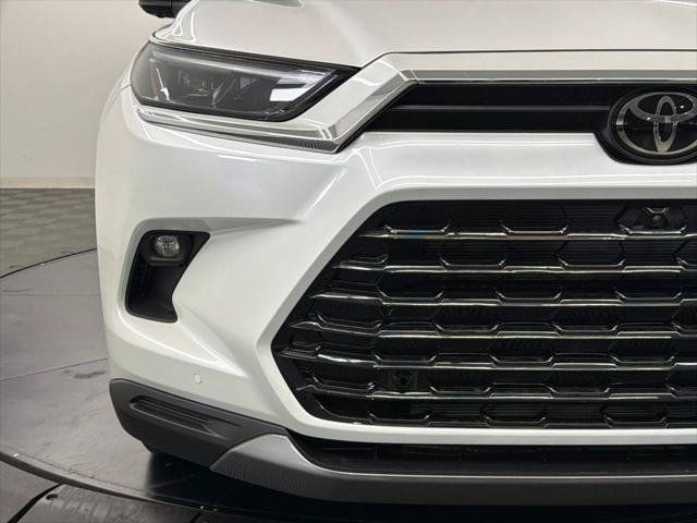 Certified 2026 Toyota Grand Highlander FWD image 9