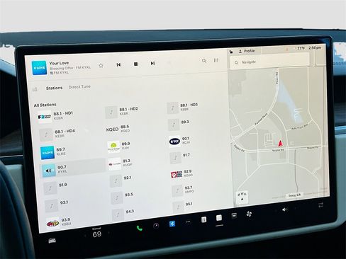 Used 2022 Tesla Model S image 14