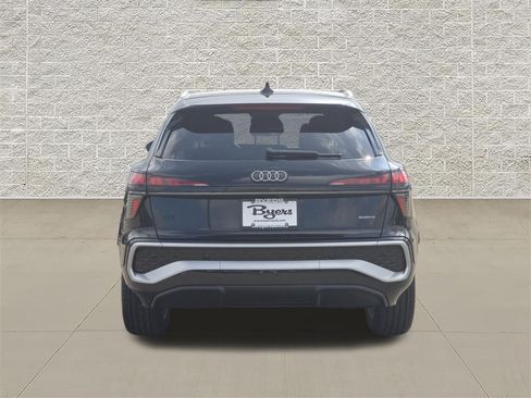 New 2026 Audi Q3 quattro 2.0T AWD/4WD image 6
