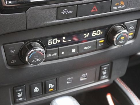 Used 2024 Nissan Frontier PRO-4X w/ Pro Premium Package image 25