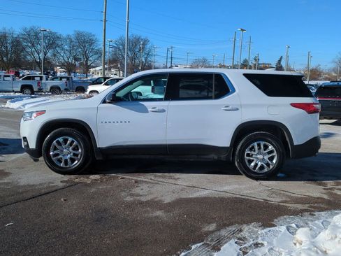 Used 2018 Chevrolet Traverse LS image 5