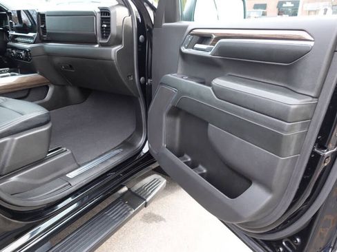 Used 2024 Chevrolet Silverado 1500 RST AWD/4WD image 37