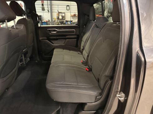Used 2019 RAM 1500 Big Horn image 37