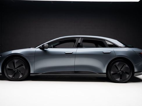 Used 2025 Lucid Air Pure image 17