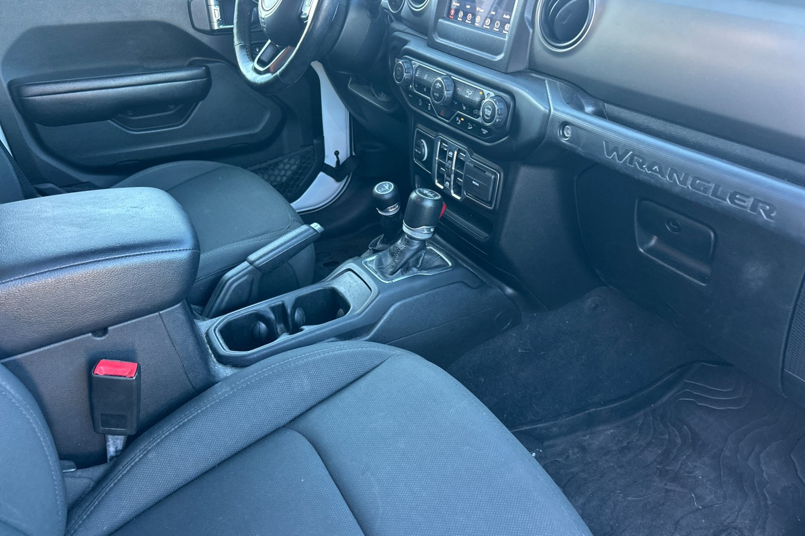 Used 2020 Jeep Wrangler Unlimited Sport AWD/4WD image 19