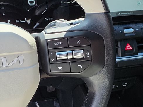 Certified 2025 Kia K4 GT-Line FWD image 30