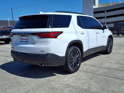 Used 2023 Chevrolet Traverse RS FWD image 25